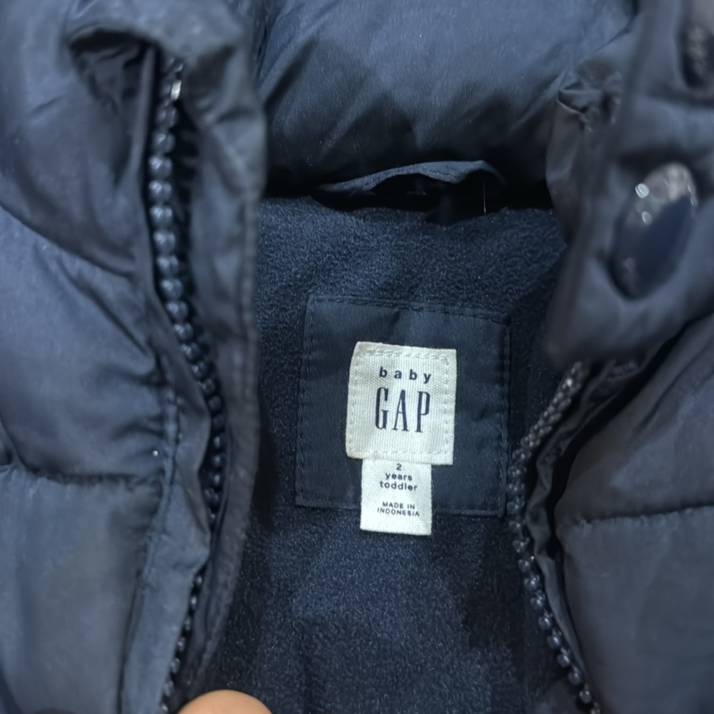 GAP Winter Jacket - Picture 2 of 5